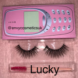 “Lucky” lashes single pair